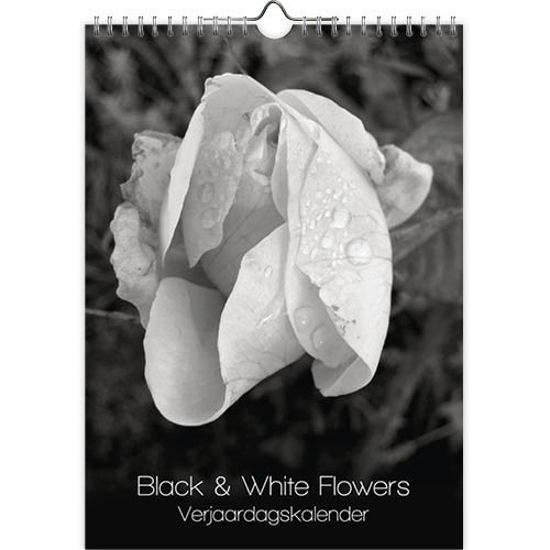 Verjaardagskalender Black &white flowers